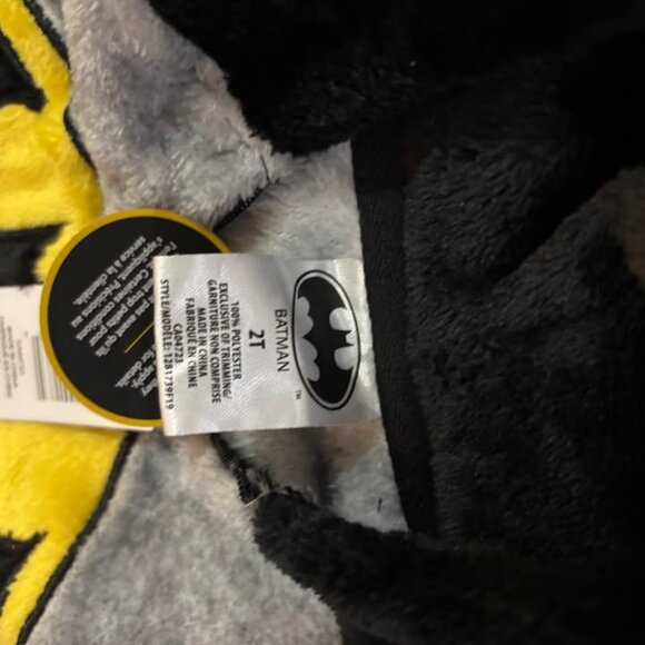 Batman 2T Fleece Sleeper⭐2 for 15⭐ - Picture 3 of 3